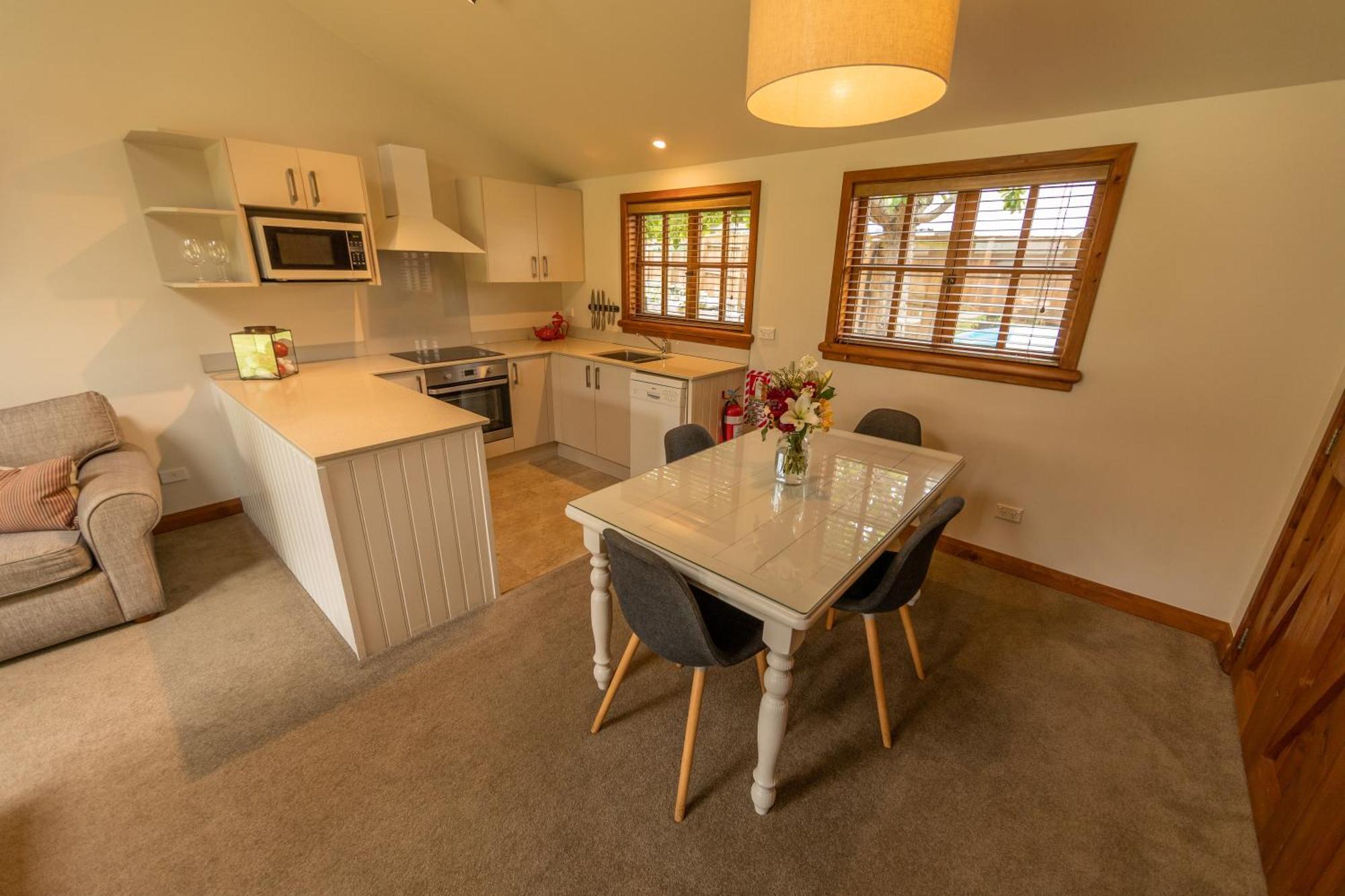Wanaka Homestead Lodge & Cottages Bagian luar foto